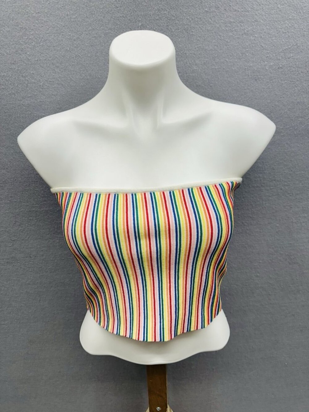 LA Hearts PacSun M NWT Rainbow Stripe Tube Top Strapless Ribbed Knit Crop Summer